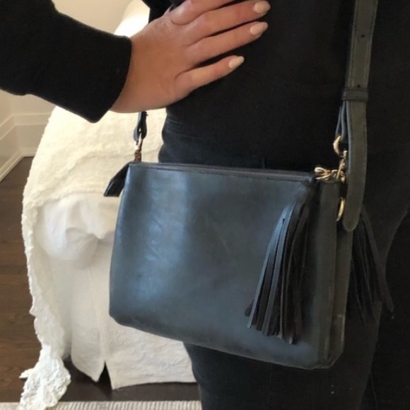 Grey cross body tassel bag - Picture 8 of 8